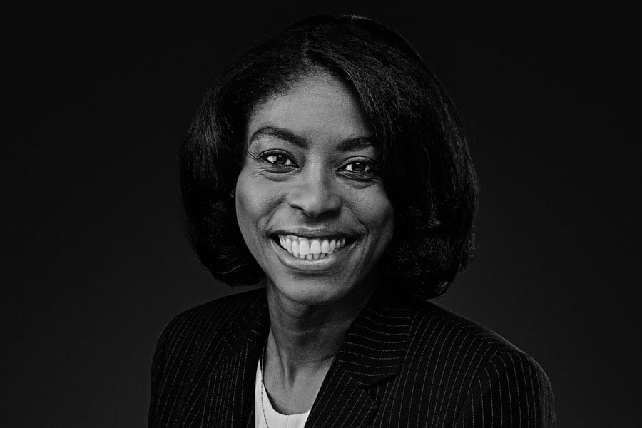 Corporate Portrait of Shellee Simmons Taylor